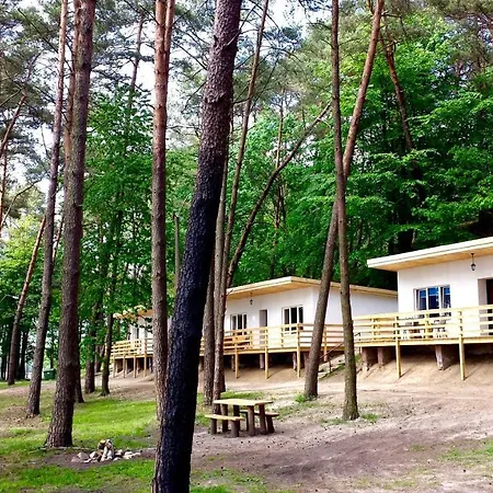 Owczy Brzeg 홀리데이파크 Przyjezierze (Szczecinek)